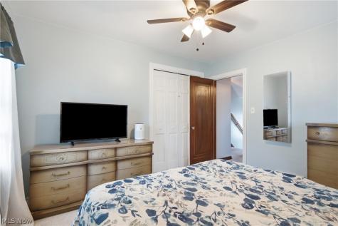 8005 Dresden Avenue Parma OH 44129