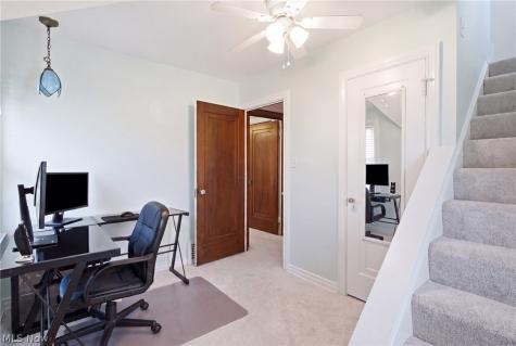 8005 Dresden Avenue Parma OH 44129