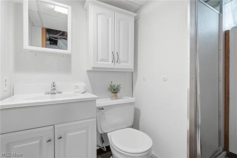 8005 Dresden Avenue Parma OH 44129