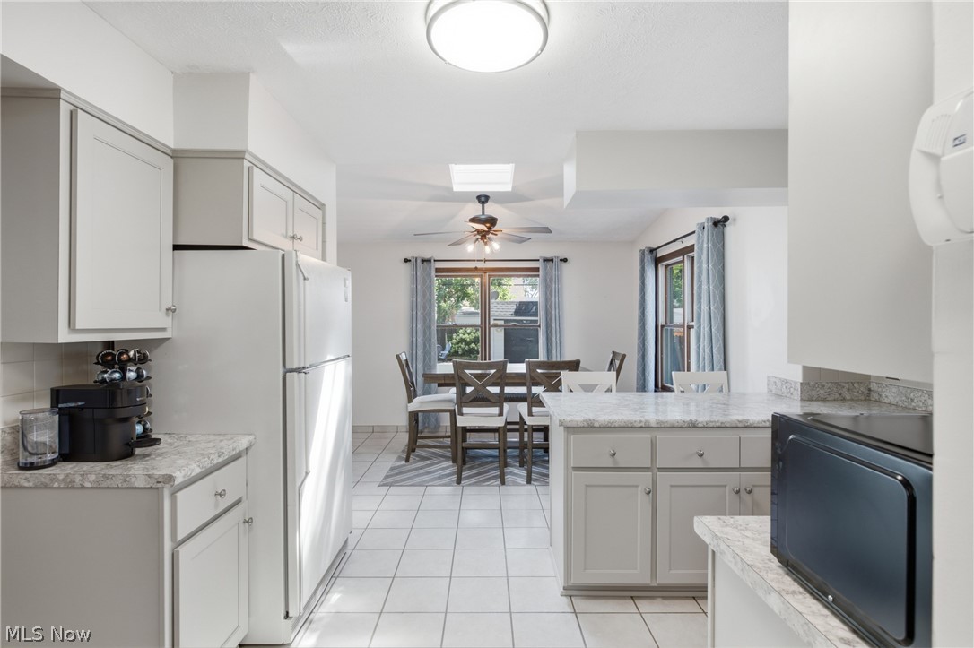 8005 Dresden Avenue Parma OH 44129