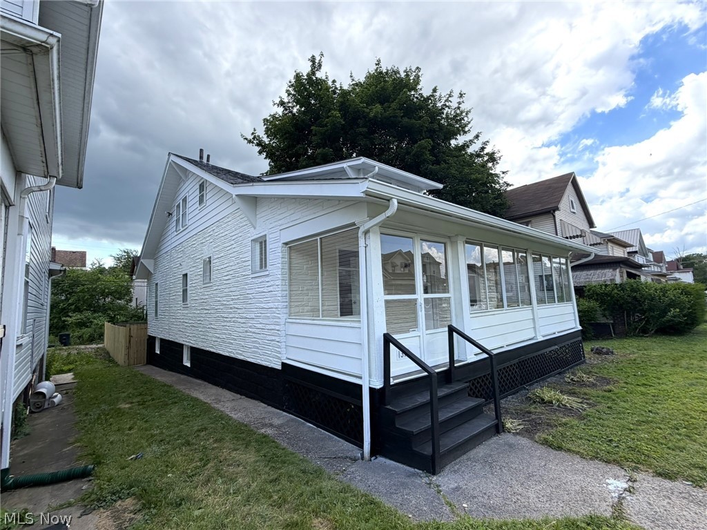 1312 Wellesley Avenue Steubenville OH 43952