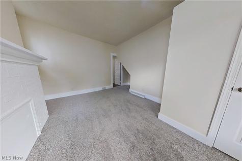 1312 Wellesley Avenue Steubenville OH 43952