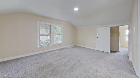 1312 Wellesley Avenue Steubenville OH 43952
