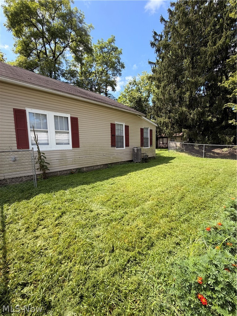 11 N 9th Street Newark OH 43055