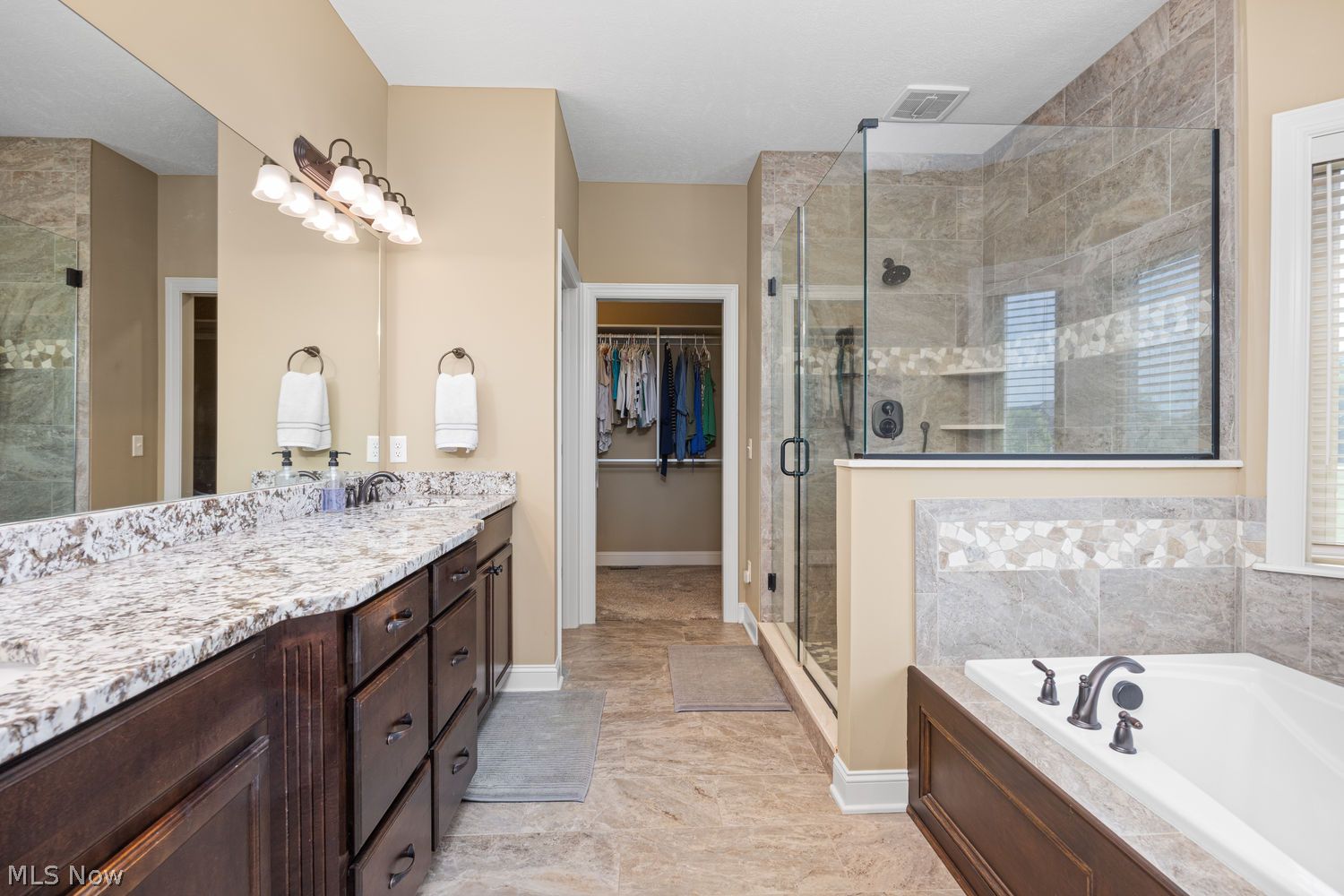 7497 Hunters Glen Lane Seville OH 44273