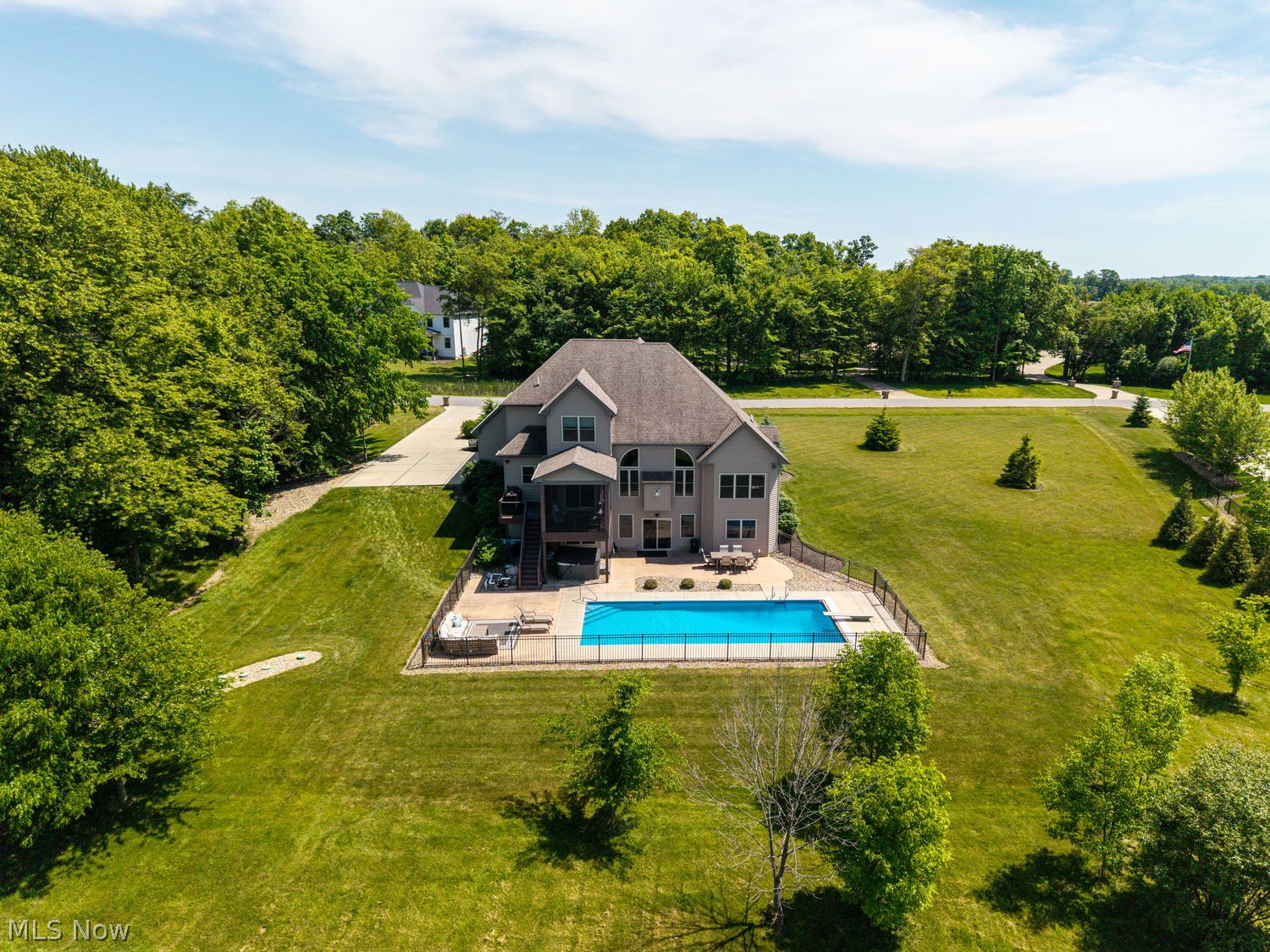 7497 Hunters Glen Lane Seville OH 44273