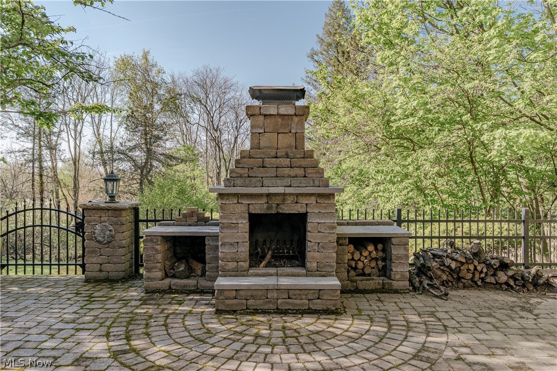 1325 Bunker Hill Road Ashtabula OH 44004