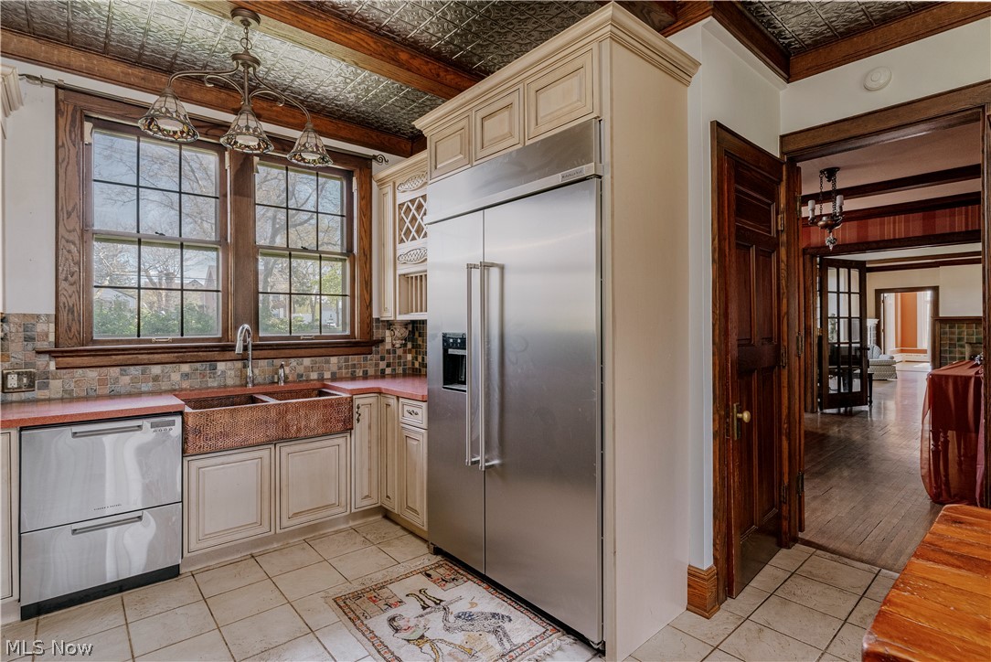 1325 Bunker Hill Road Ashtabula OH 44004