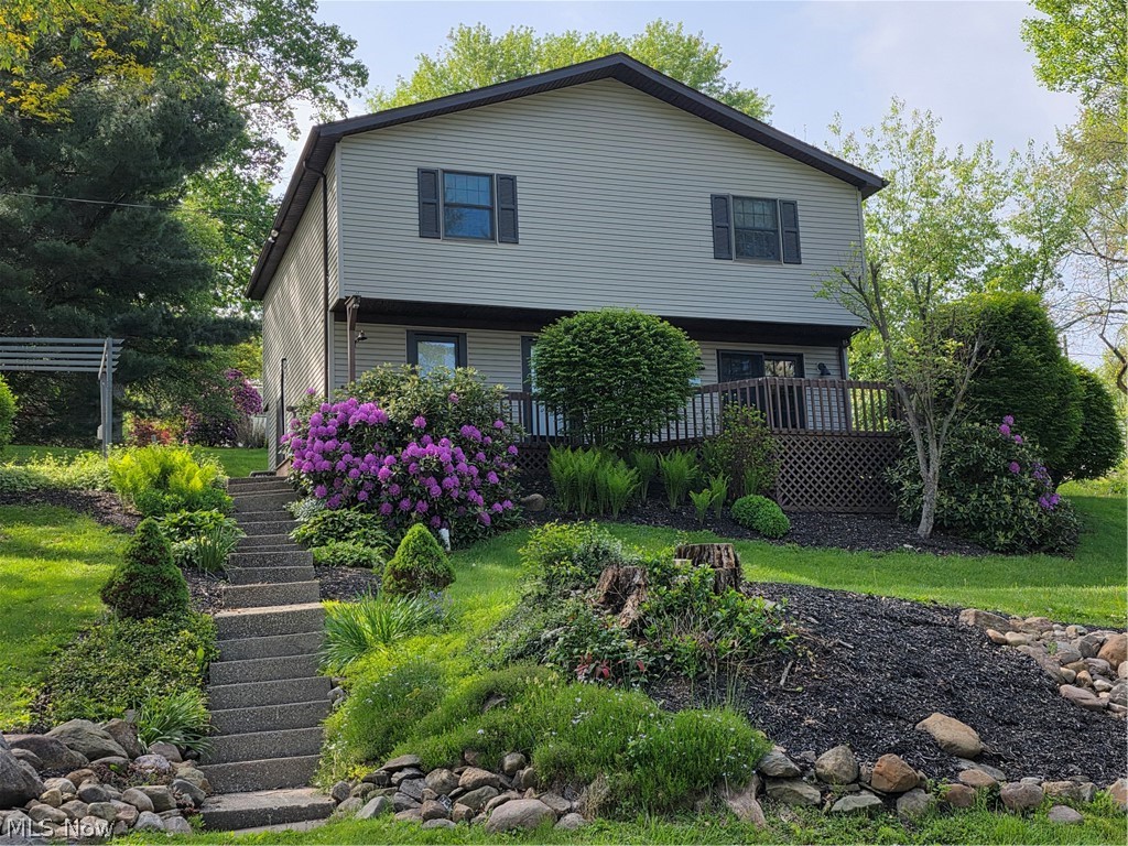 1511 Lake Front Drive Salem OH 44460