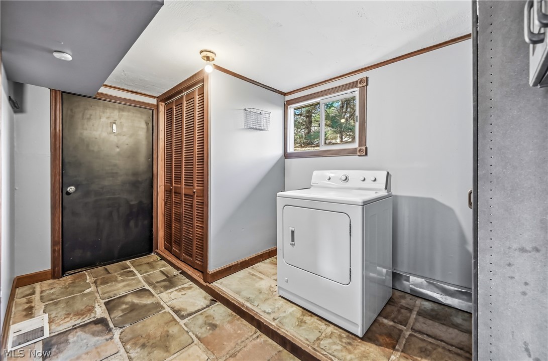 1511 Lake Front Drive Salem OH 44460