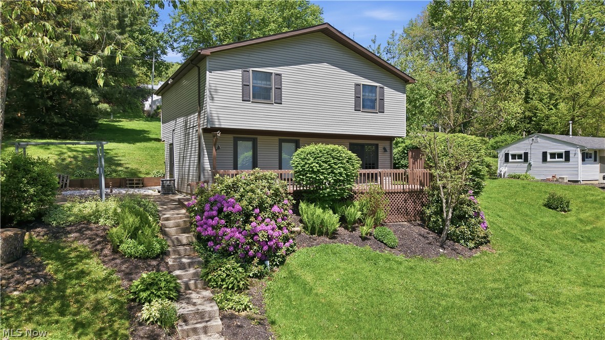 1511 Lake Front Drive Salem OH 44460