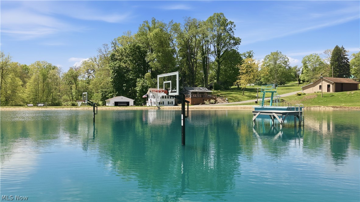 1511 Lake Front Drive Salem OH 44460