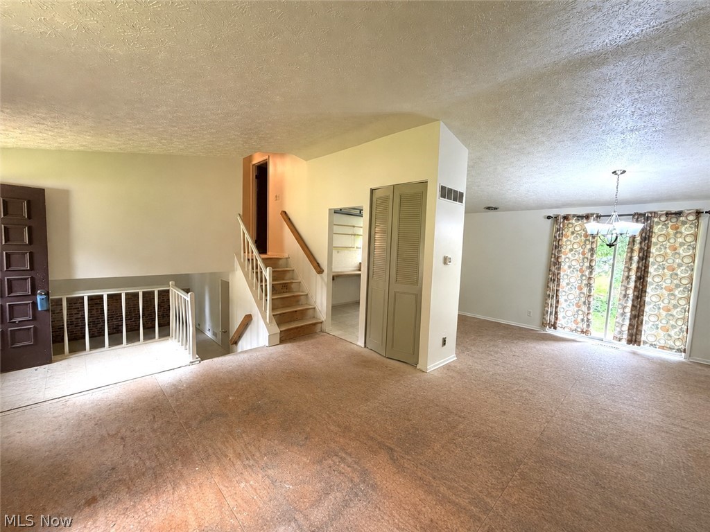 117 Dennis Drive Cortland OH 44410