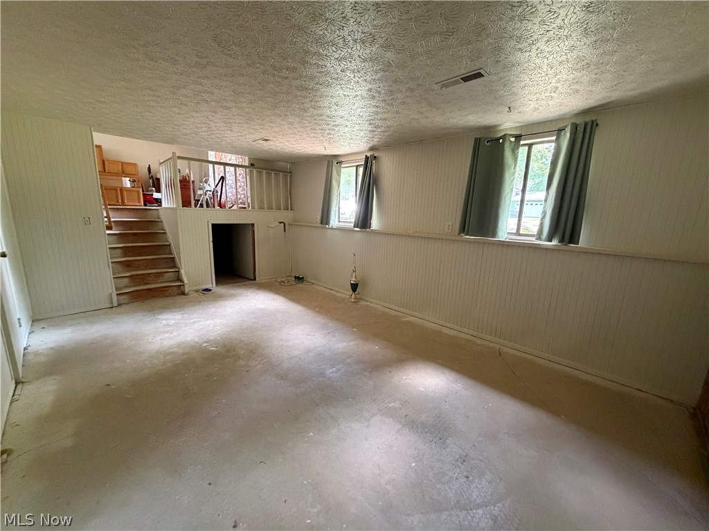 117 Dennis Drive Cortland OH 44410
