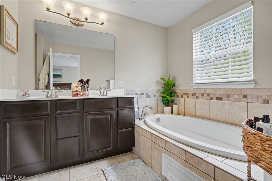4721 Briar Hill Drive Ravenna OH 44266