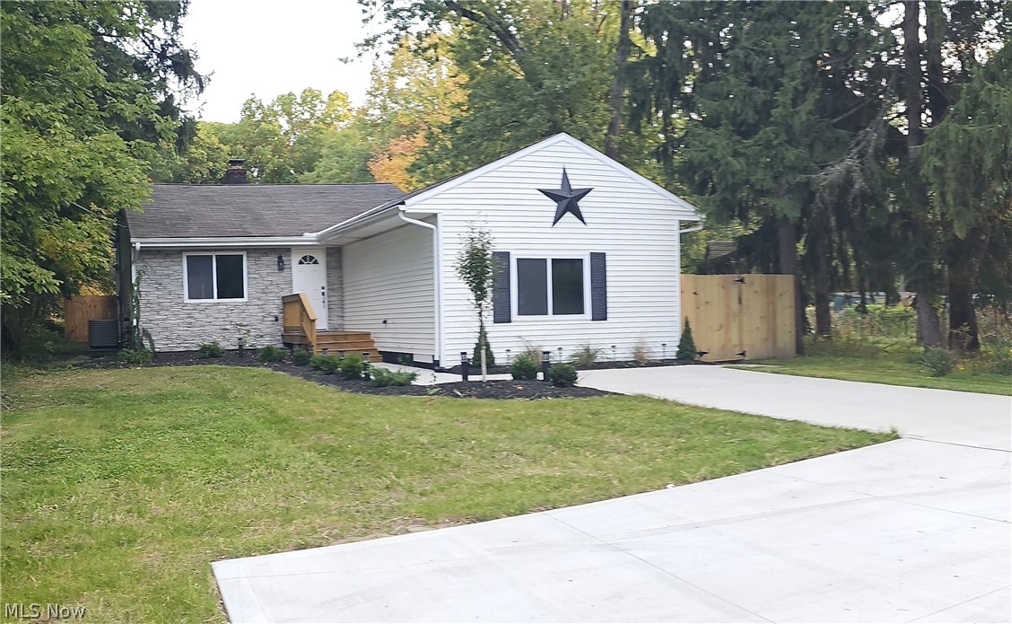 4867 Royalwood Road North Royalton OH 44133