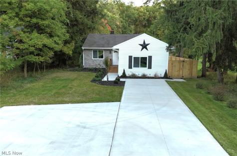 4867 Royalwood Road North Royalton OH 44133