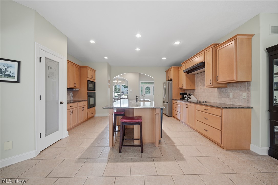 1070 Wedgefield Court NE North Canton OH 44720