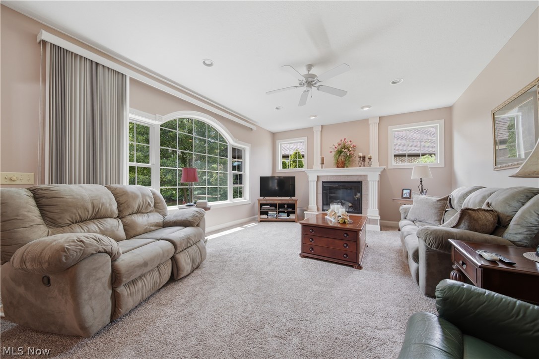 1070 Wedgefield Court NE North Canton OH 44720