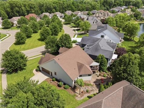 1070 Wedgefield Court NE North Canton OH 44720