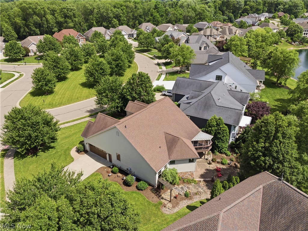 1070 Wedgefield Court NE North Canton OH 44720