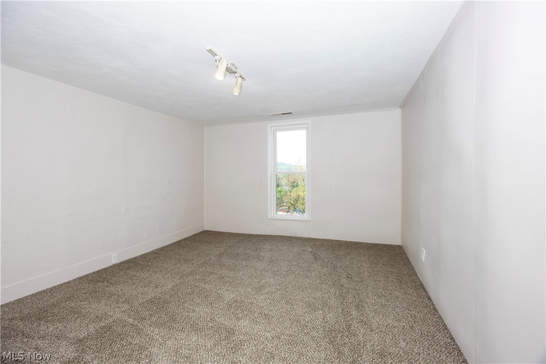 324 N Market Street Loudonville OH 44842