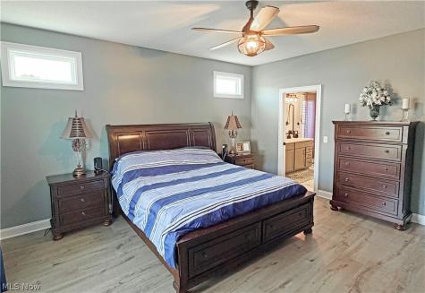 490 Byberry Drive NE Hartville OH 44632