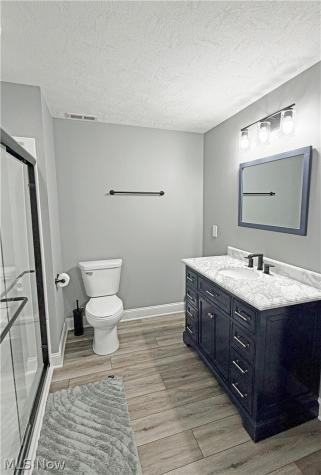 490 Byberry Drive NE Hartville OH 44632