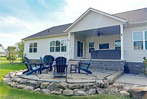 490 Byberry Drive NE Hartville OH 44632