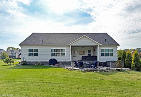 490 Byberry Drive NE Hartville OH 44632