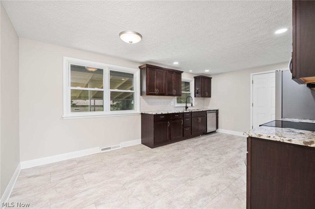 478 Bicksler Drive Wadsworth OH 44281