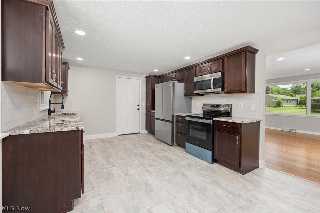478 Bicksler Drive Wadsworth OH 44281
