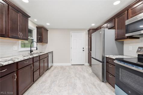 478 Bicksler Drive Wadsworth OH 44281