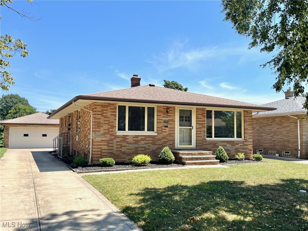 4091 Apple Creek Drive Brooklyn OH 44144