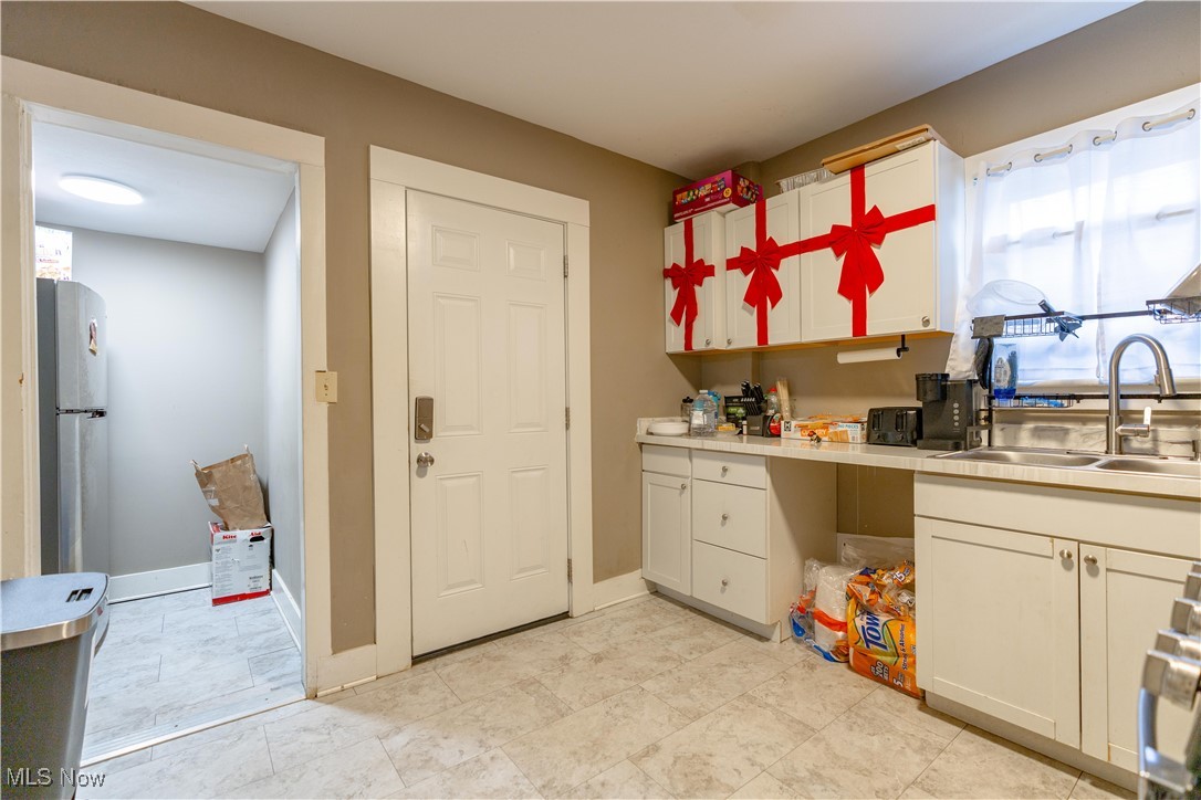985 Bloomfield Avenue Akron OH 44302