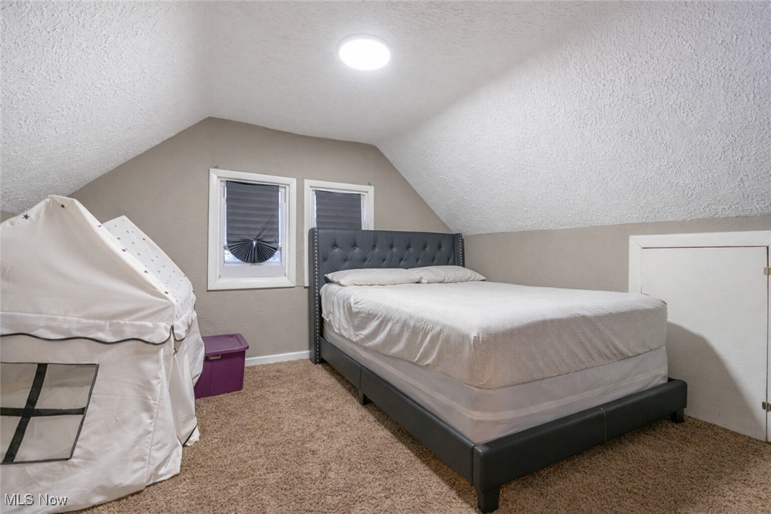 985 Bloomfield Avenue Akron OH 44302