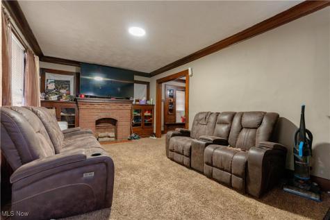 985 Bloomfield Avenue Akron OH 44302