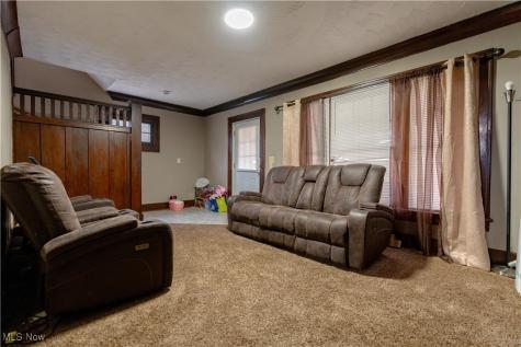 985 Bloomfield Avenue Akron OH 44302