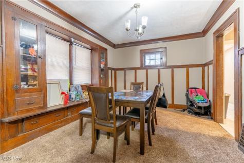 985 Bloomfield Avenue Akron OH 44302