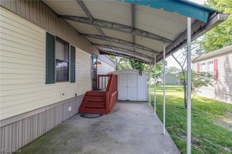 43 Parkway Drive Olmsted Twp OH 44138
