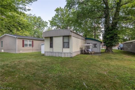 43 Parkway Drive Olmsted Twp OH 44138