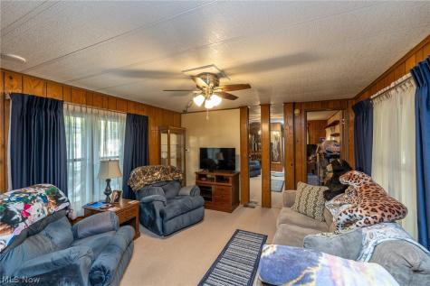 43 Parkway Drive Olmsted Twp OH 44138