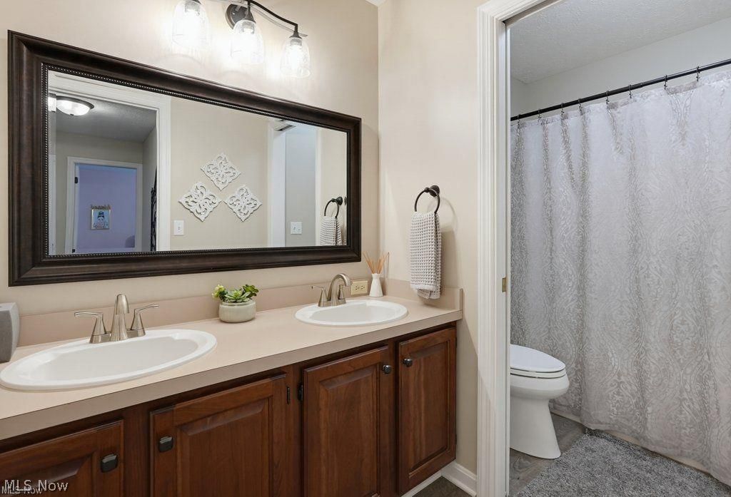 3004 Arielle Court Medina OH 44256
