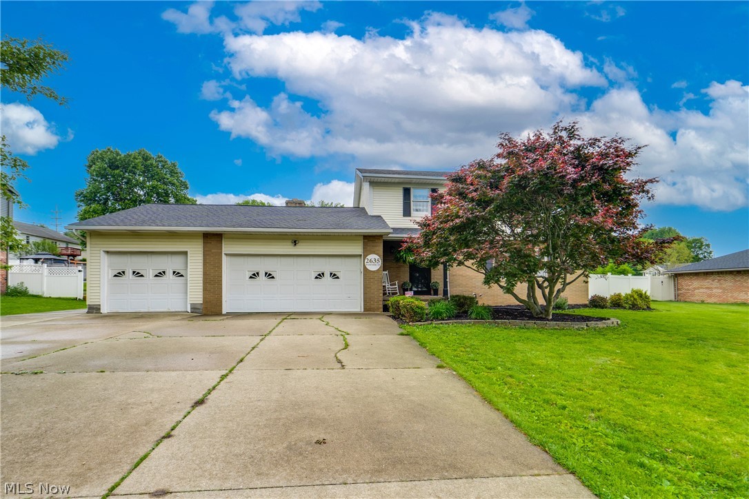 2635 Daffodil Street NE Canton OH 44705