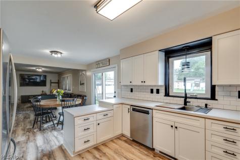 2635 Daffodil Street NE Canton OH 44705