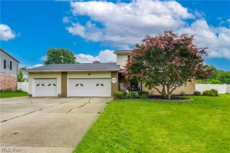 2635 Daffodil Street NE Canton OH 44705