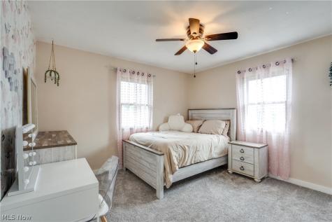 2635 Daffodil Street NE Canton OH 44705