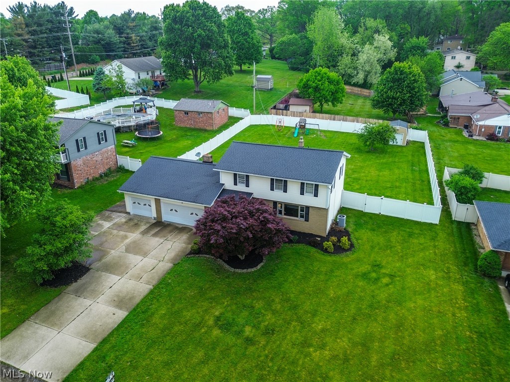 2635 Daffodil Street NE Canton OH 44705