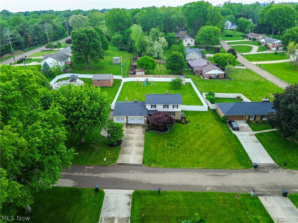 2635 Daffodil Street NE Canton OH 44705