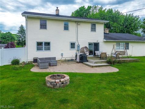 2635 Daffodil Street NE Canton OH 44705